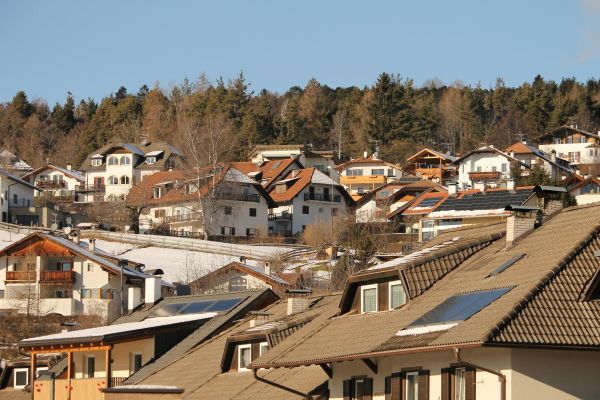 Guide pratique des bénéfices et astuces pour panneaux solaires